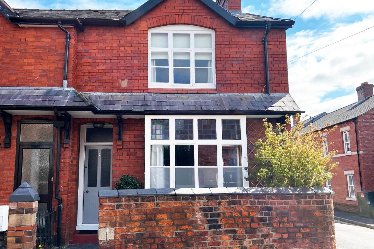Shrewsbury Townhouse - Free Parking Villa Exterior photo