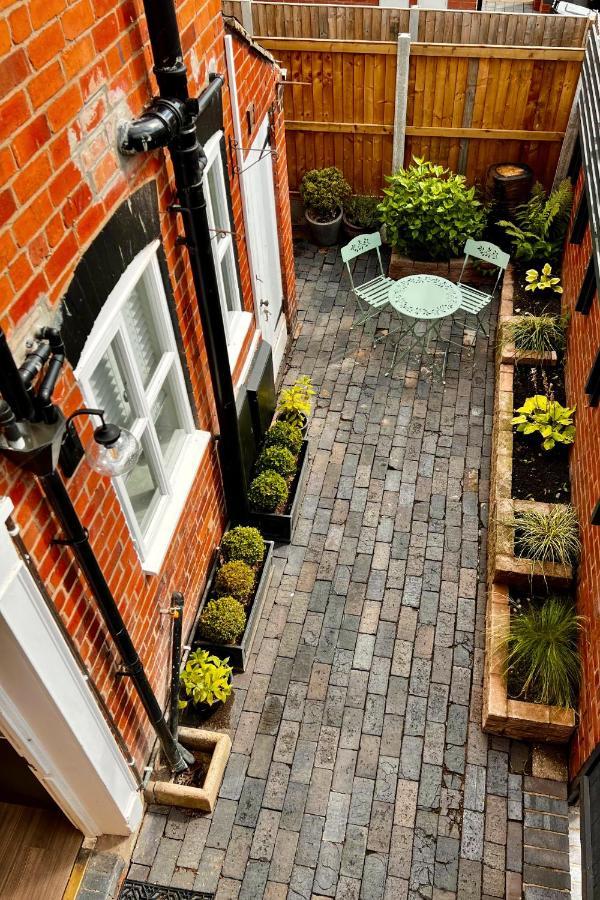 Shrewsbury Townhouse - Free Parking Villa Exterior photo