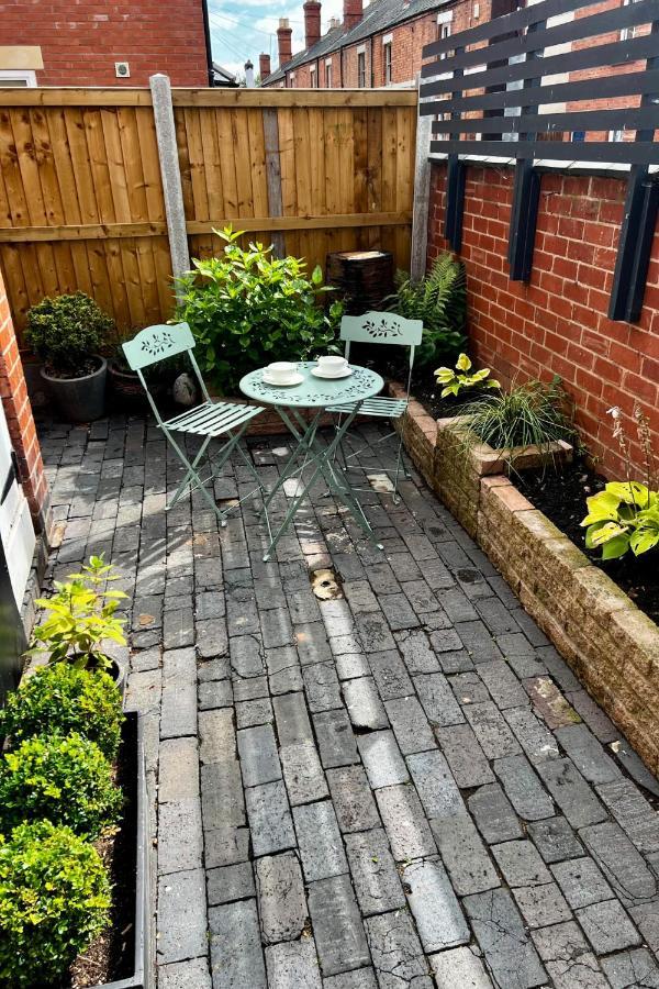 Shrewsbury Townhouse - Free Parking Villa Exterior photo